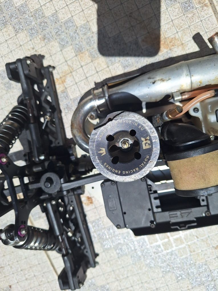 Xray xb8 2021 1/8TT
