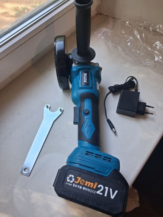 Болгарка  безщіткова комплект 125мм