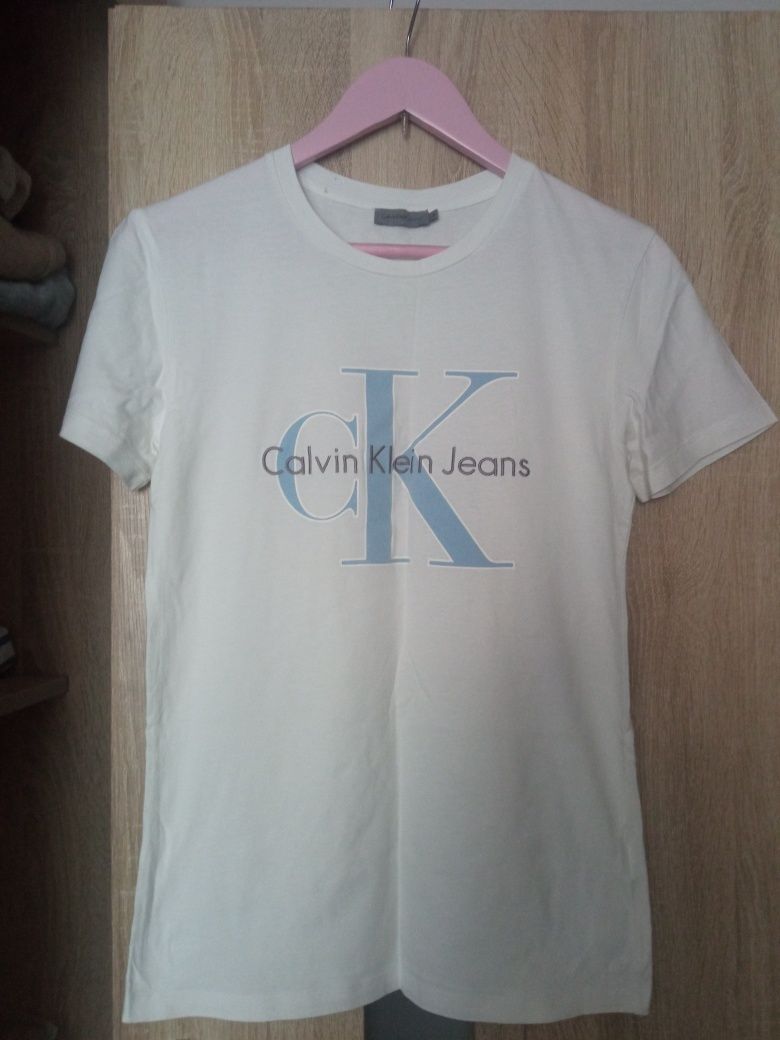 T-shirt damski Calvin Klein roz M