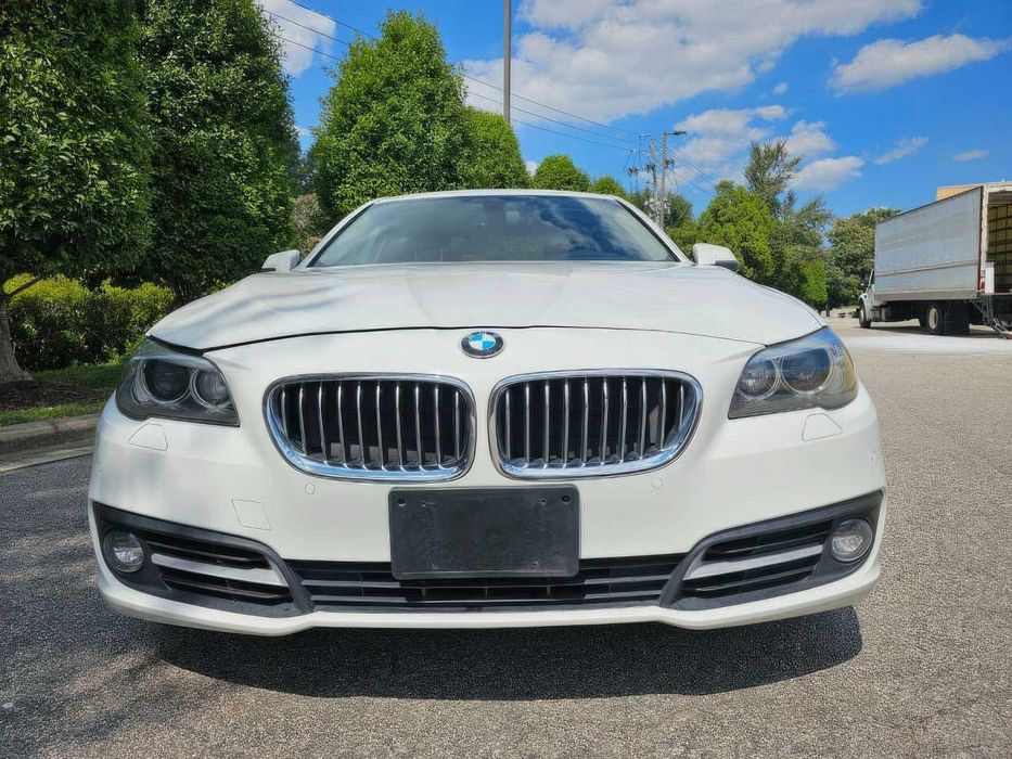 BMW 5 Series 528i xDrive      2016