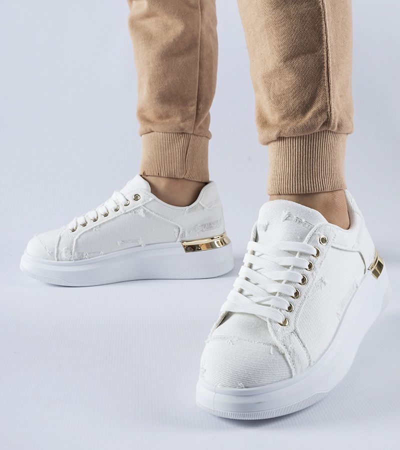 Białe sneakersy na platformie Ossona 40