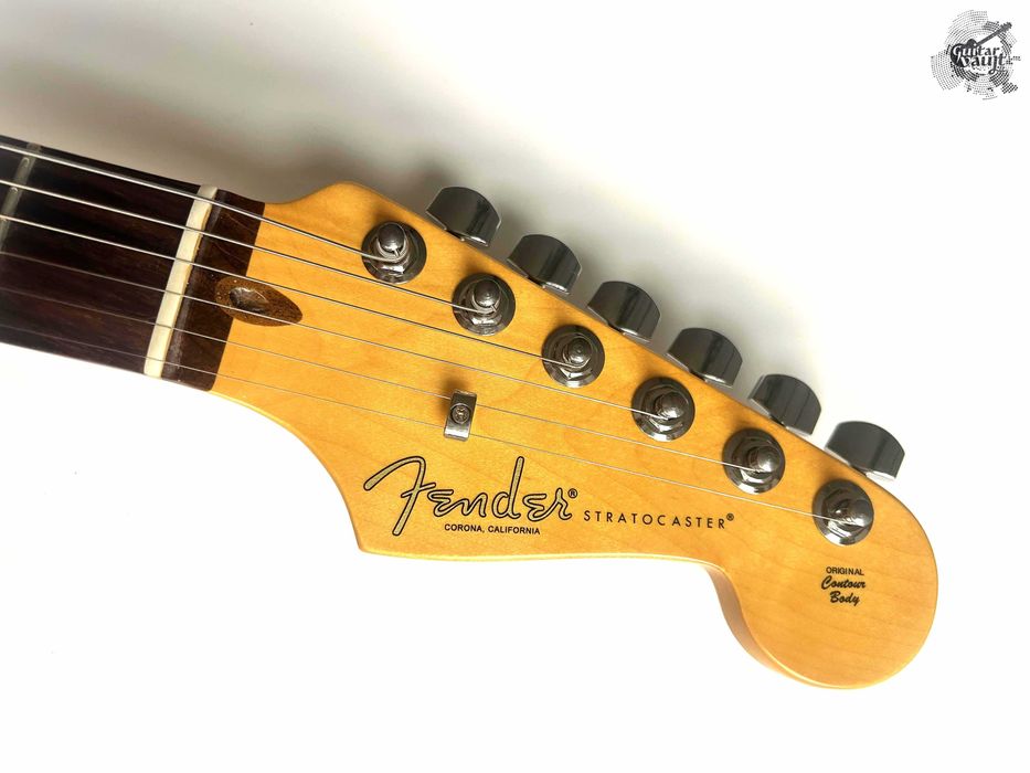 Новий Fender® American Professional II Stratocaster® '2021 Mercury