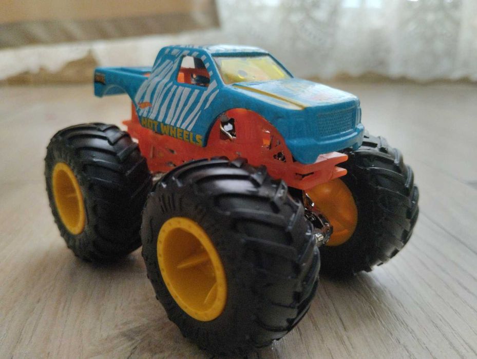 Модельки Kinsmart Hot wheels Автопром машинки ЛОТ