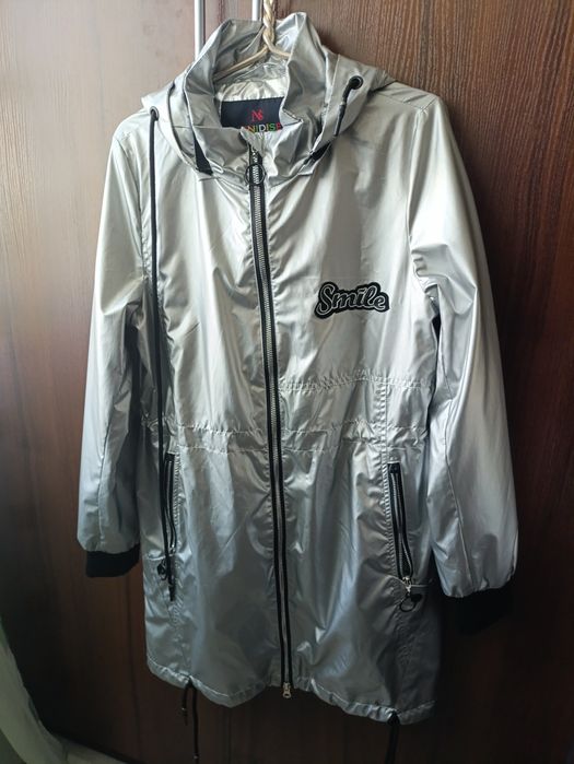 Продам курточку для дівчинки