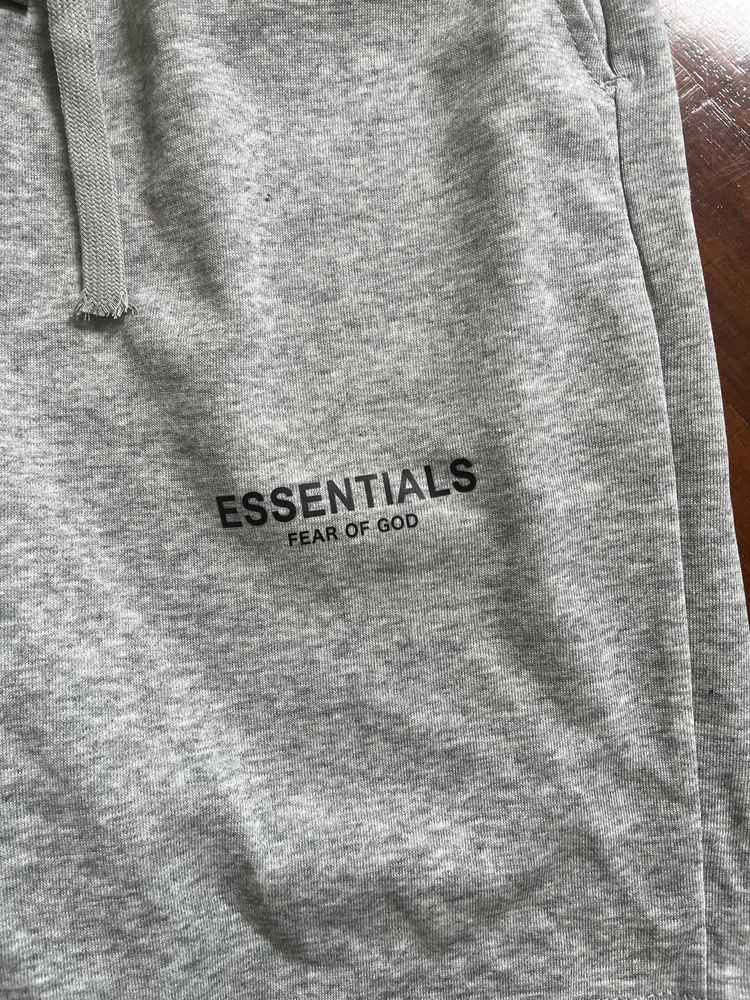 Calcoes Essentials
