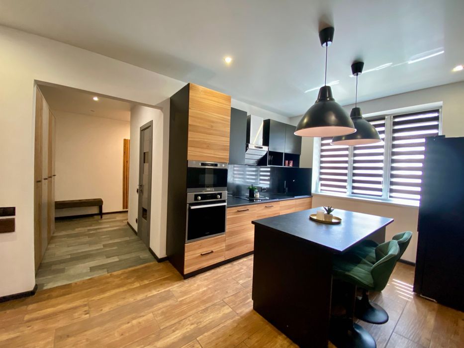 Розрахунок в гривнях.Продаж таунхаусу з ремонтом та меблями!є підвал