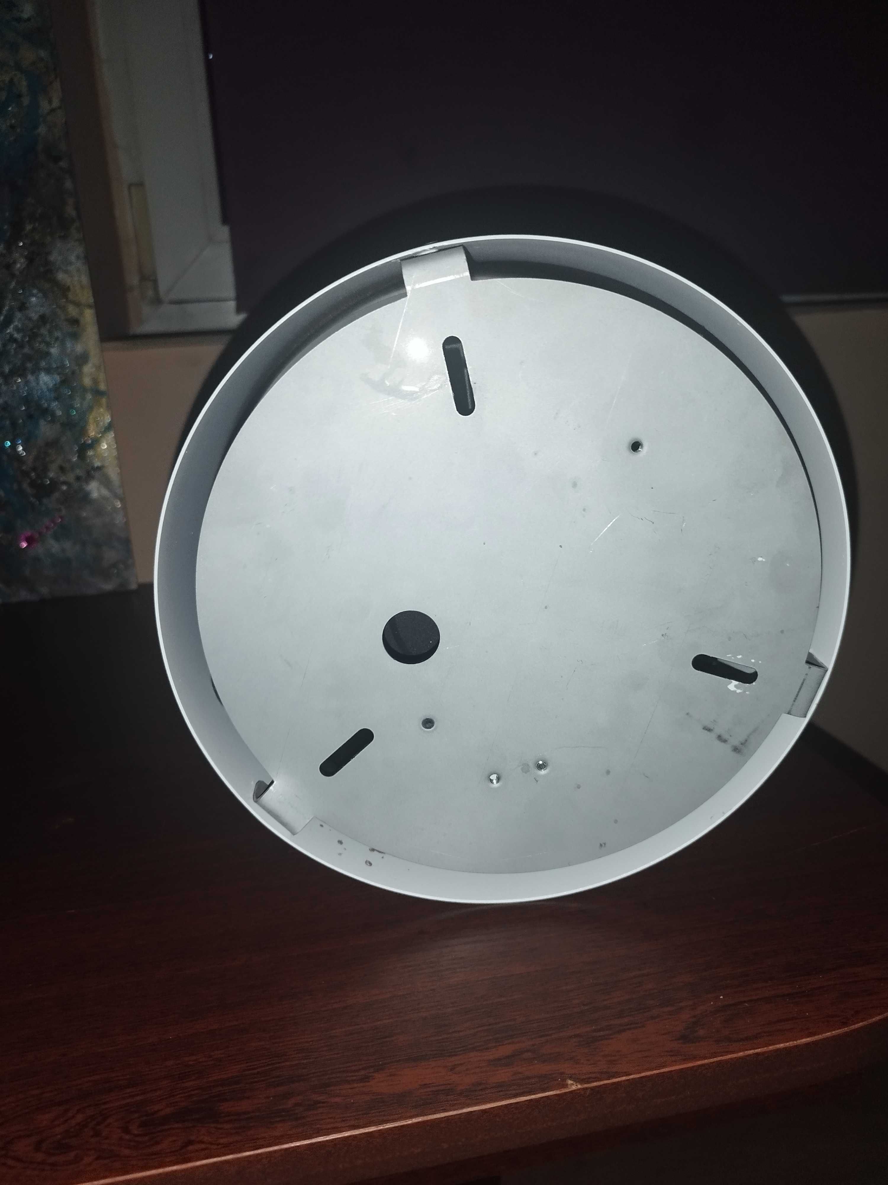 4 zewnętrzne  lampy led.