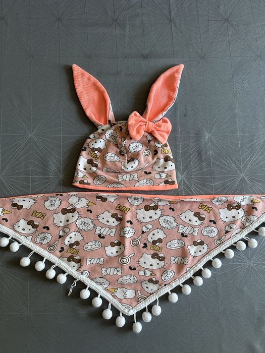 Zestaw czapeczka i chusta dla dziewczynki.