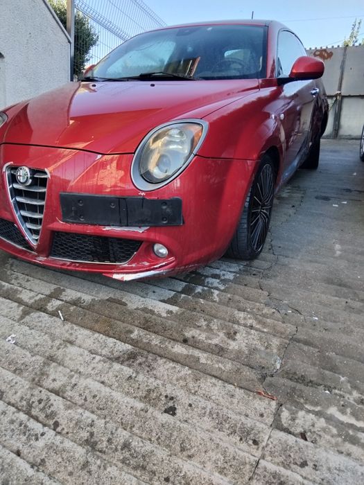 Vendo alfa Romeo mito 1.3 multijet 2015 nacional salvado acidentado