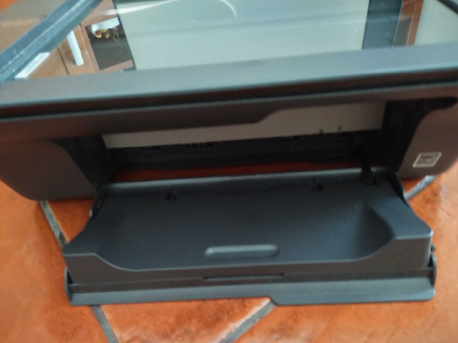 Impressora Multifunções (HP 2050)