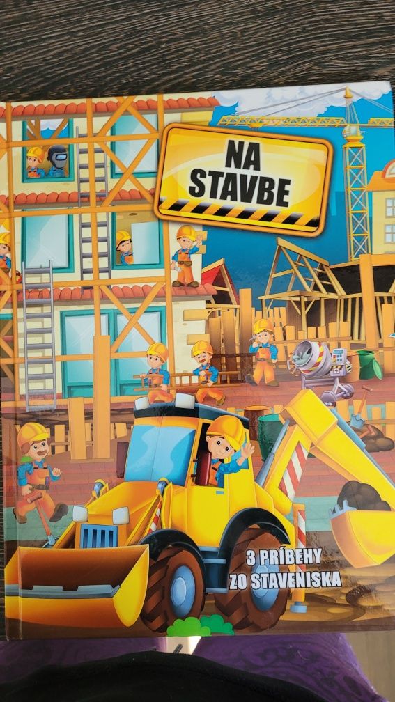 Książeczka dla chłopca 2 języku słowackim o budowie i pojazdach