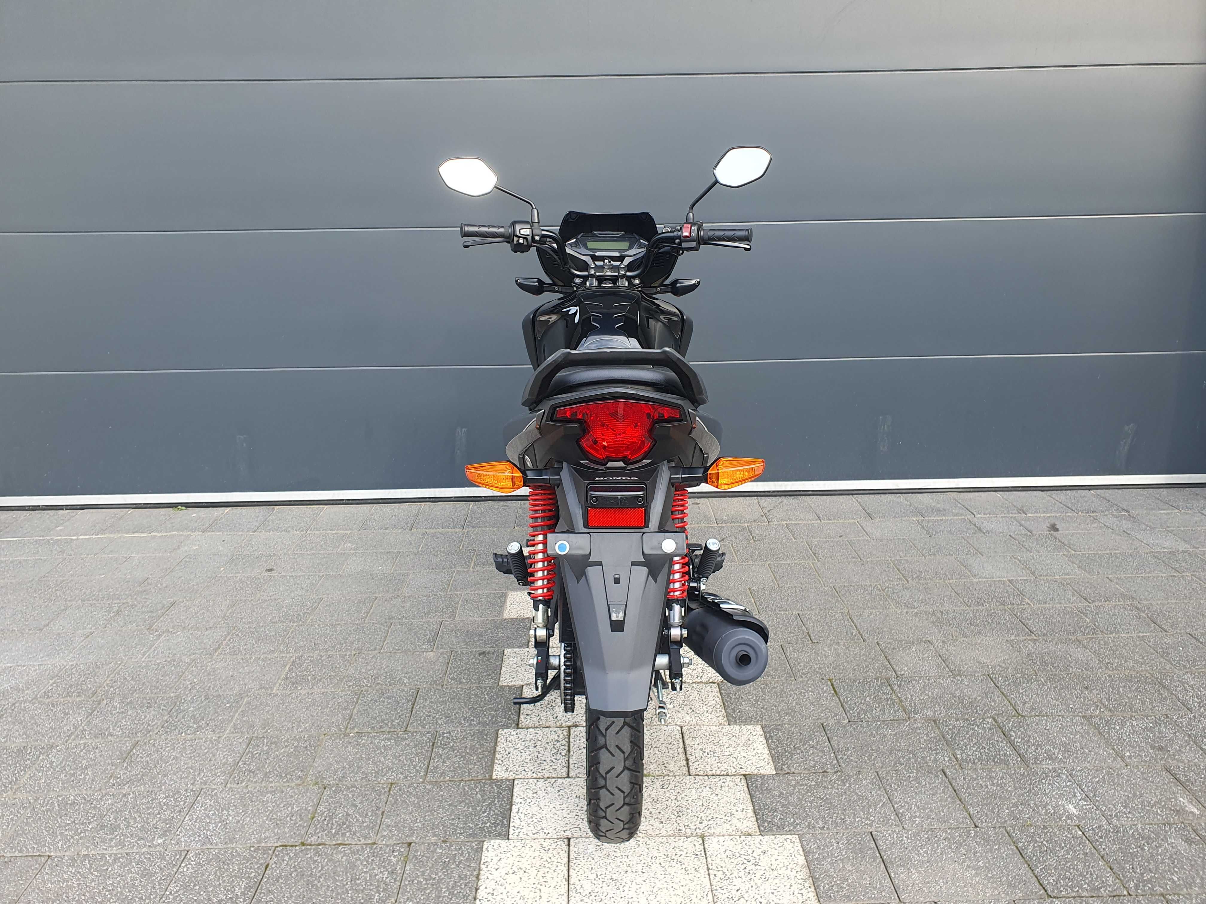 Honda CB125F, serwisowana, led, polift.