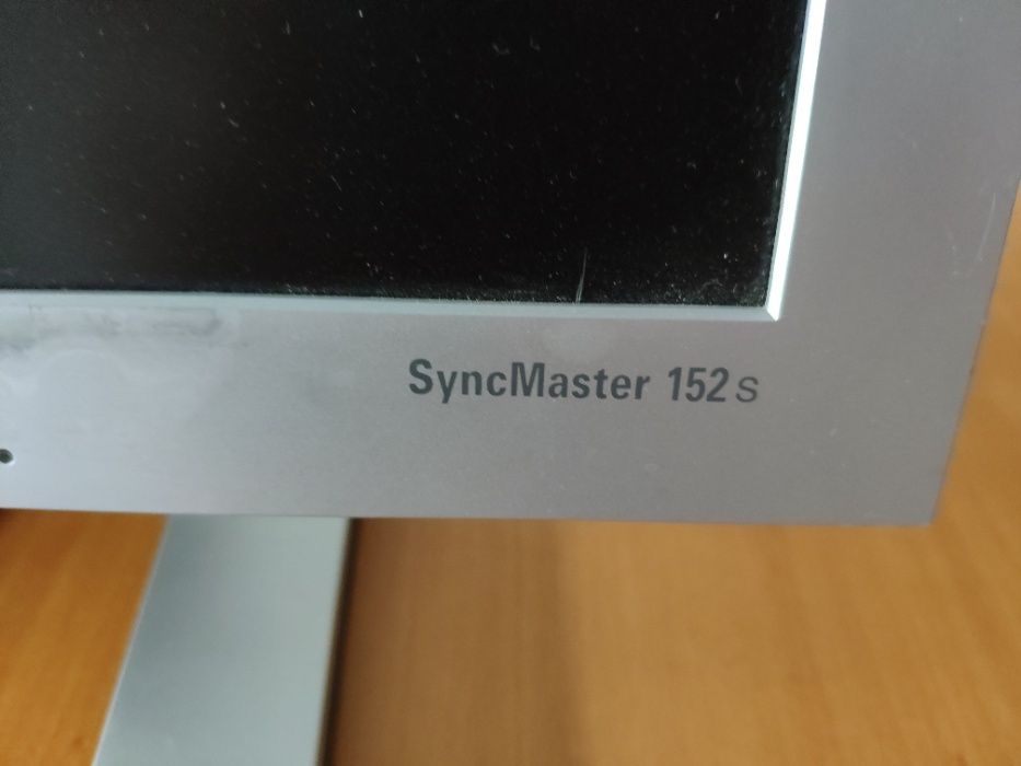 Monitor Samsung SyncMaster 152S para peças