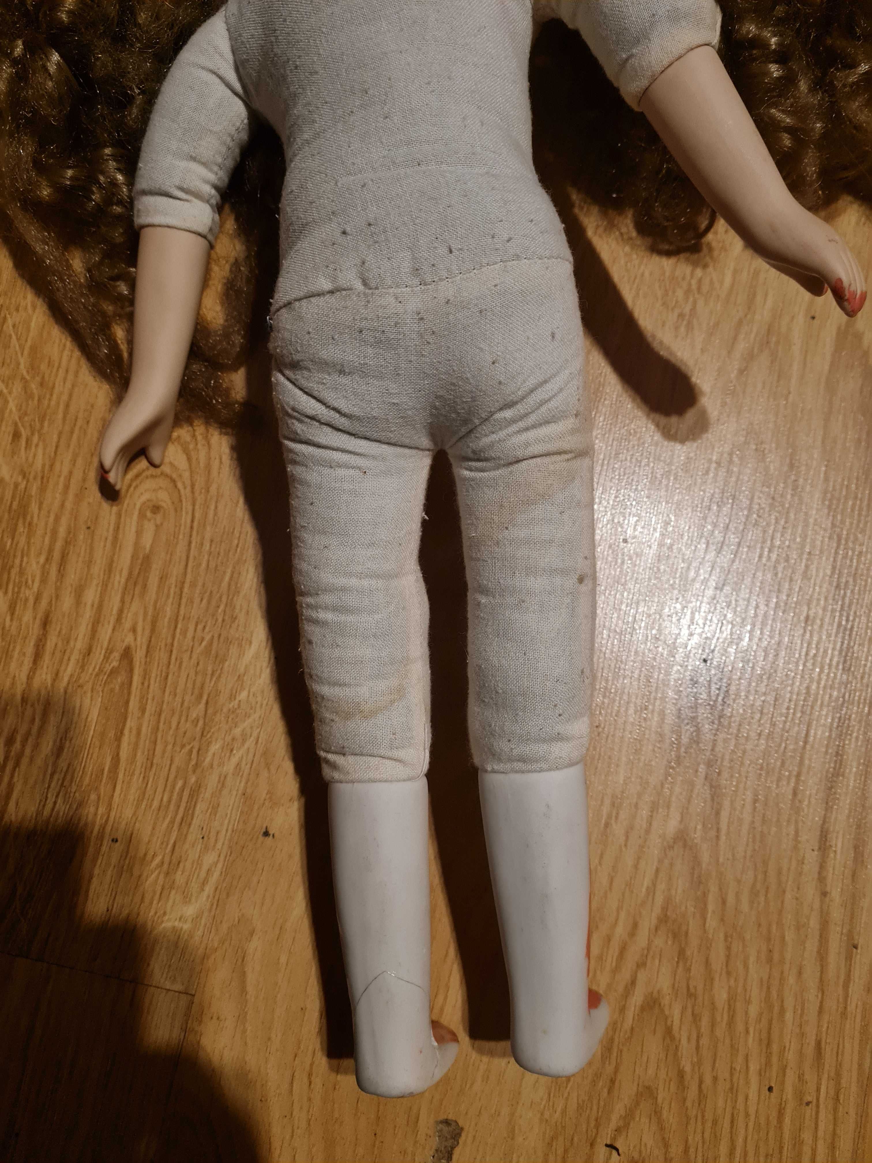 Кукла винтажная фарфор.