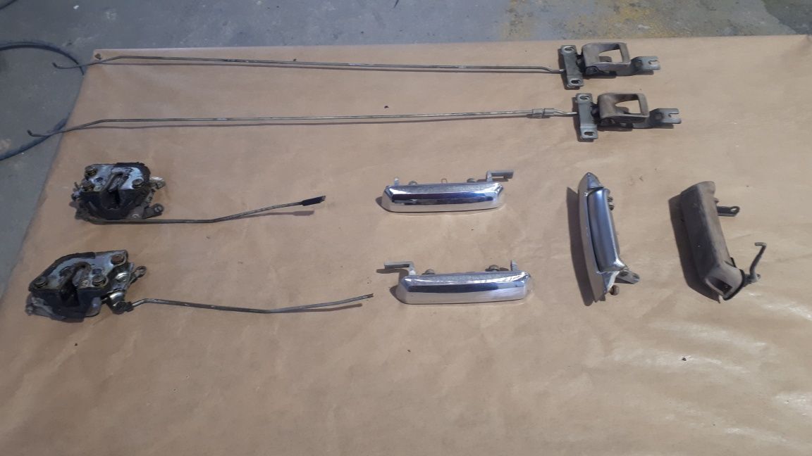 Fechos e puxadores Toyota hiace