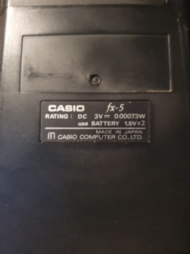 Calculadora Casio FX 5 com estojo