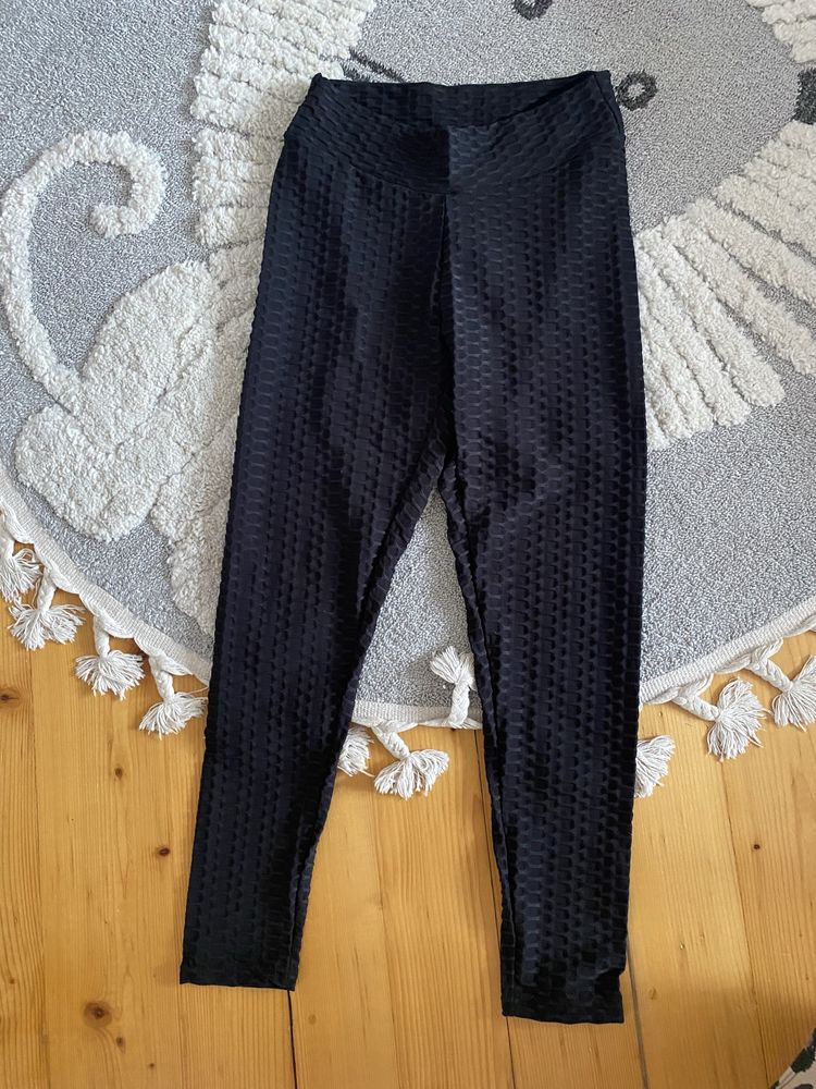 Brazylijskie legginsy typu push up marszczenia na pupie czarne