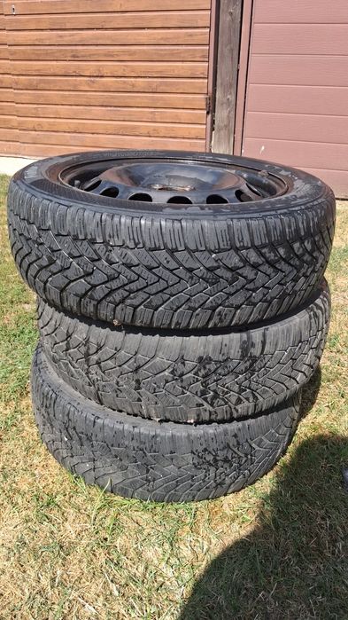 Opony zimowe z felgami 205/55 R16