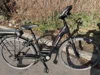 Holenderski rower elektryczny TREK silnik centralny BOSCH 36V /A