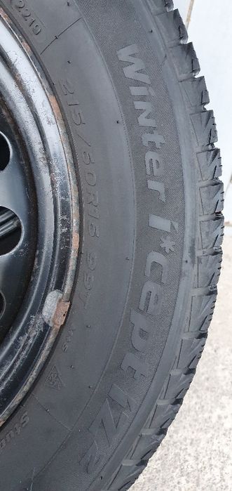 Зимняя резина на дисках 215/60 r16