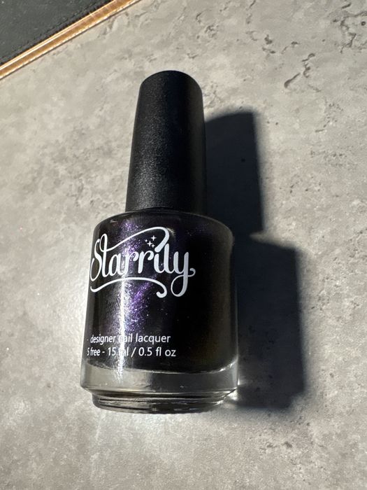 Starrily lakier do paznokci magnetyczny multichrom Andromeda