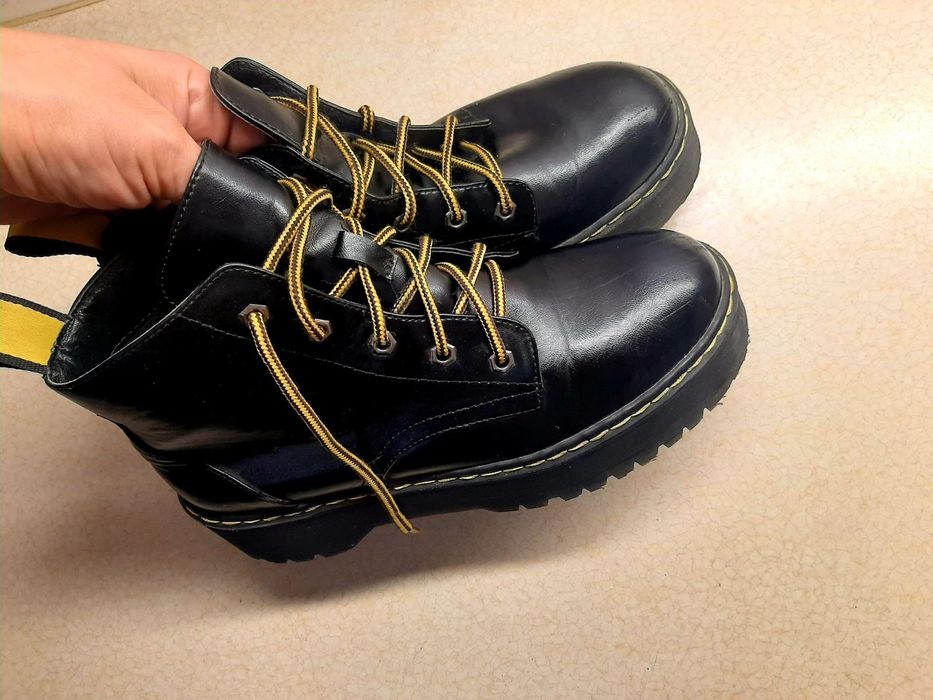 Черевики жіночі шкіряні