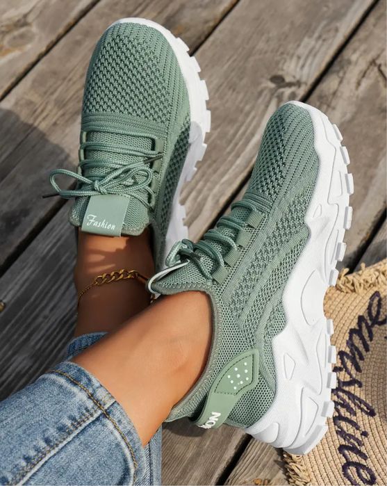 Buty damskie sportowe siateczka zielone białe lekkie 39