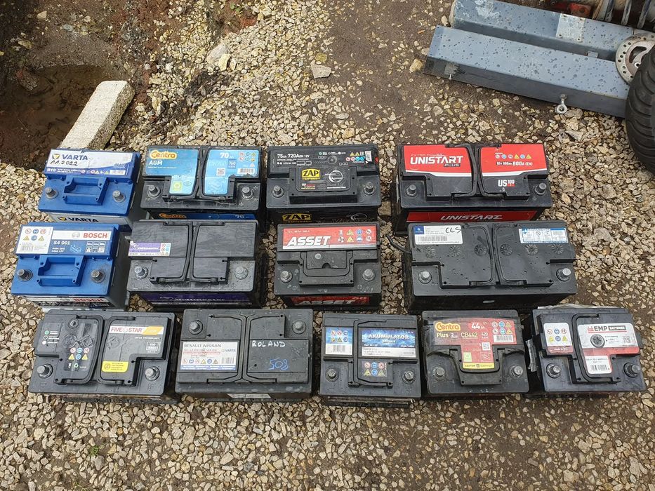 AKUMULATOR AKUMULATORY BATERIE VARTA B18 BLUE DYNAMIC 44AH 440A BOSCH S4 001 44AH 440A CENTRA AGM CK700 70AH 760A ZAP VECTER 75AH 720A UNISTART PLUS 100AH 800A VOLTMASTER 57402 74AH 680A ASSET 60 60AH 480A MERCEDES-BENZ A0055411001 95AH 850A FIVE STAR 57-