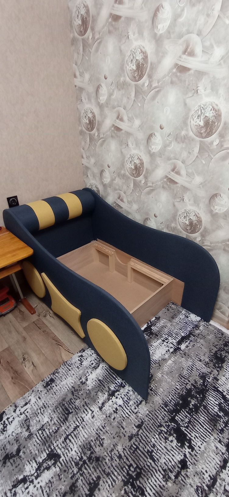 Продам детскую кроватку