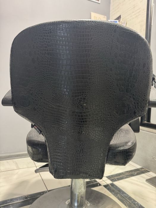 Продам крісло перукарське