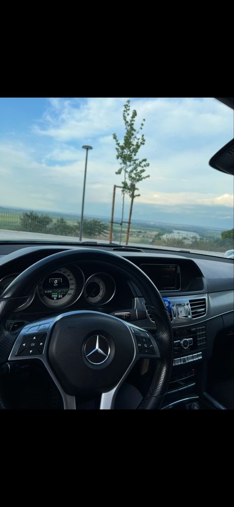Mercedes benz E300 hybrid