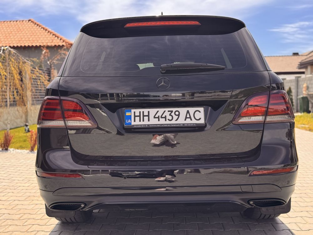 Продаю Мерседес GLE, официальный