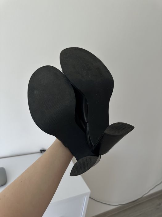 Шкіряні осінні мюлі чорні