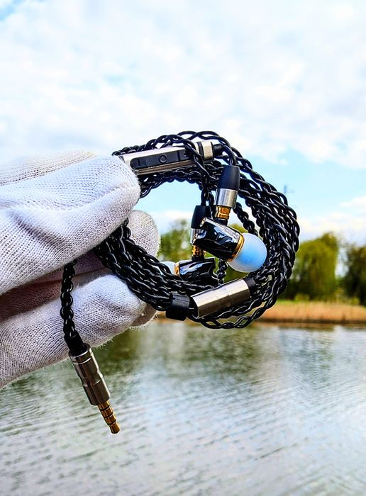 hi-res hi-fi   Sennheiser ie800  динамик b&o H5 звук на 1000 usd KZ