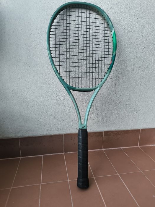 Raqueta tennis yonex percept 100D