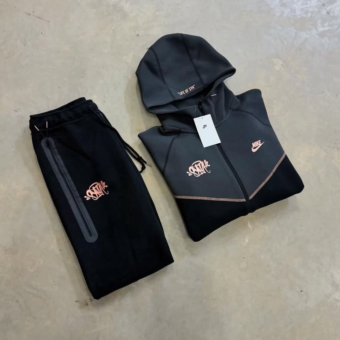 Костюм, Кофта,Nike Tech Fleece x Syna World Central  Cee
