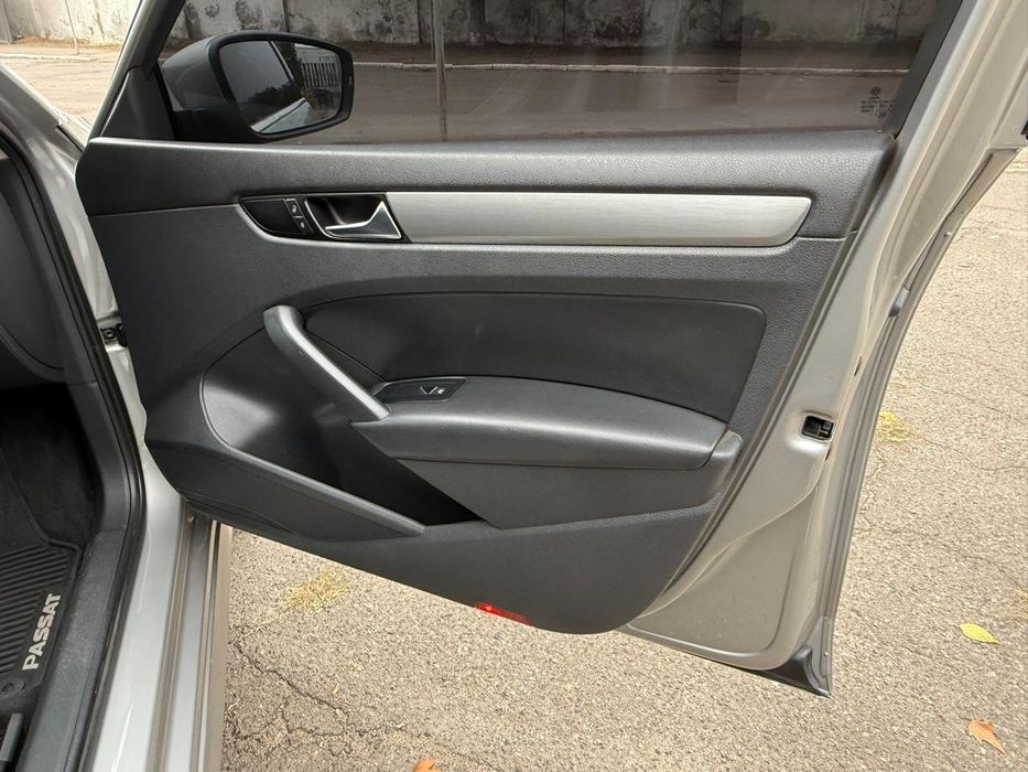 Volkswagen Passat 2013

auto

B7