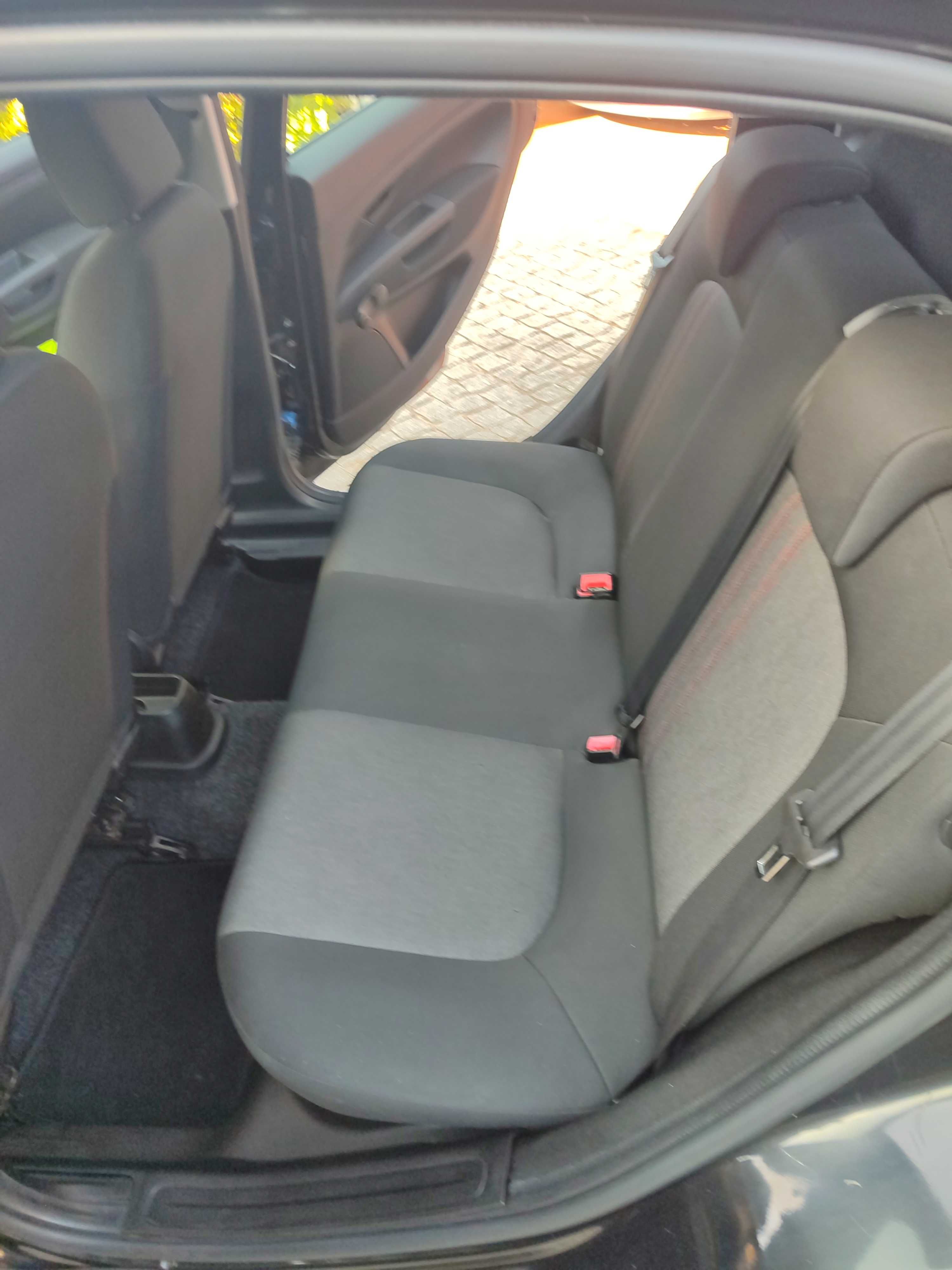 Vendo Fiat Punto 1.2 easy S&S de 2012