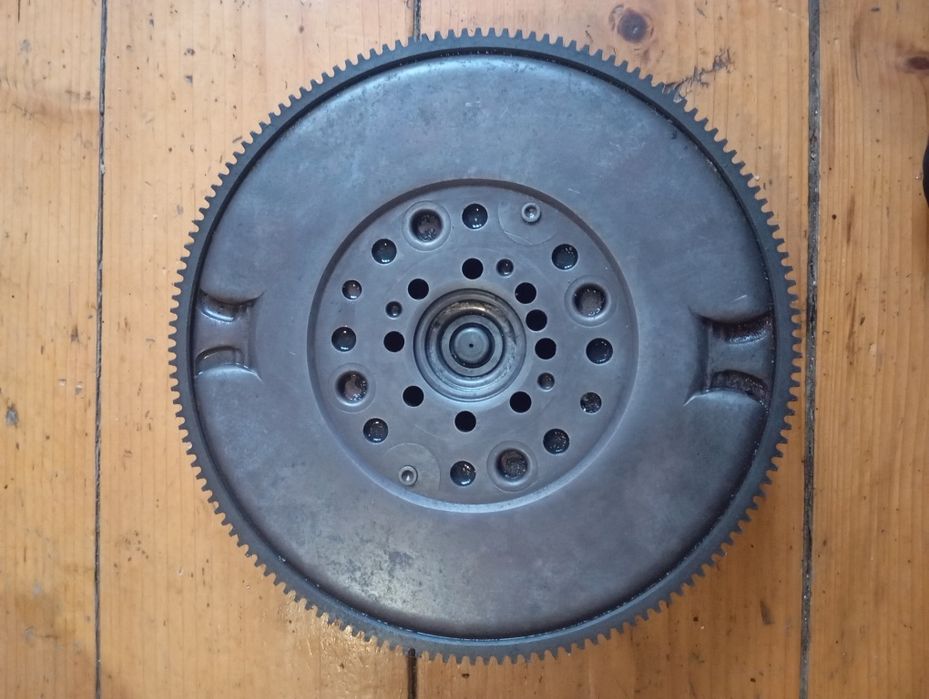 Демпфер до Мерседес Спрінтера 313 2009 для мотора OM651 Sachs