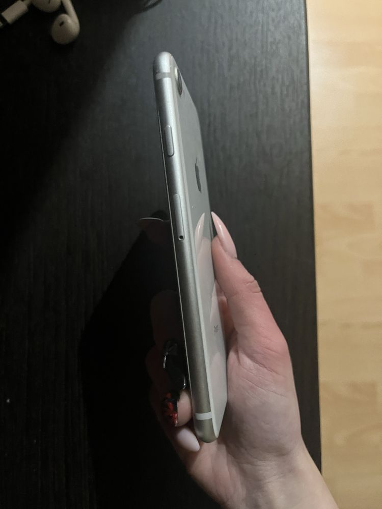Iphone 8 б/у, акб 100%
