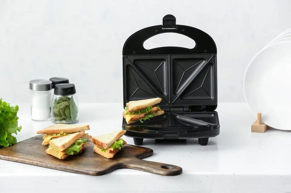 Сендвичница MAGIO MG-360