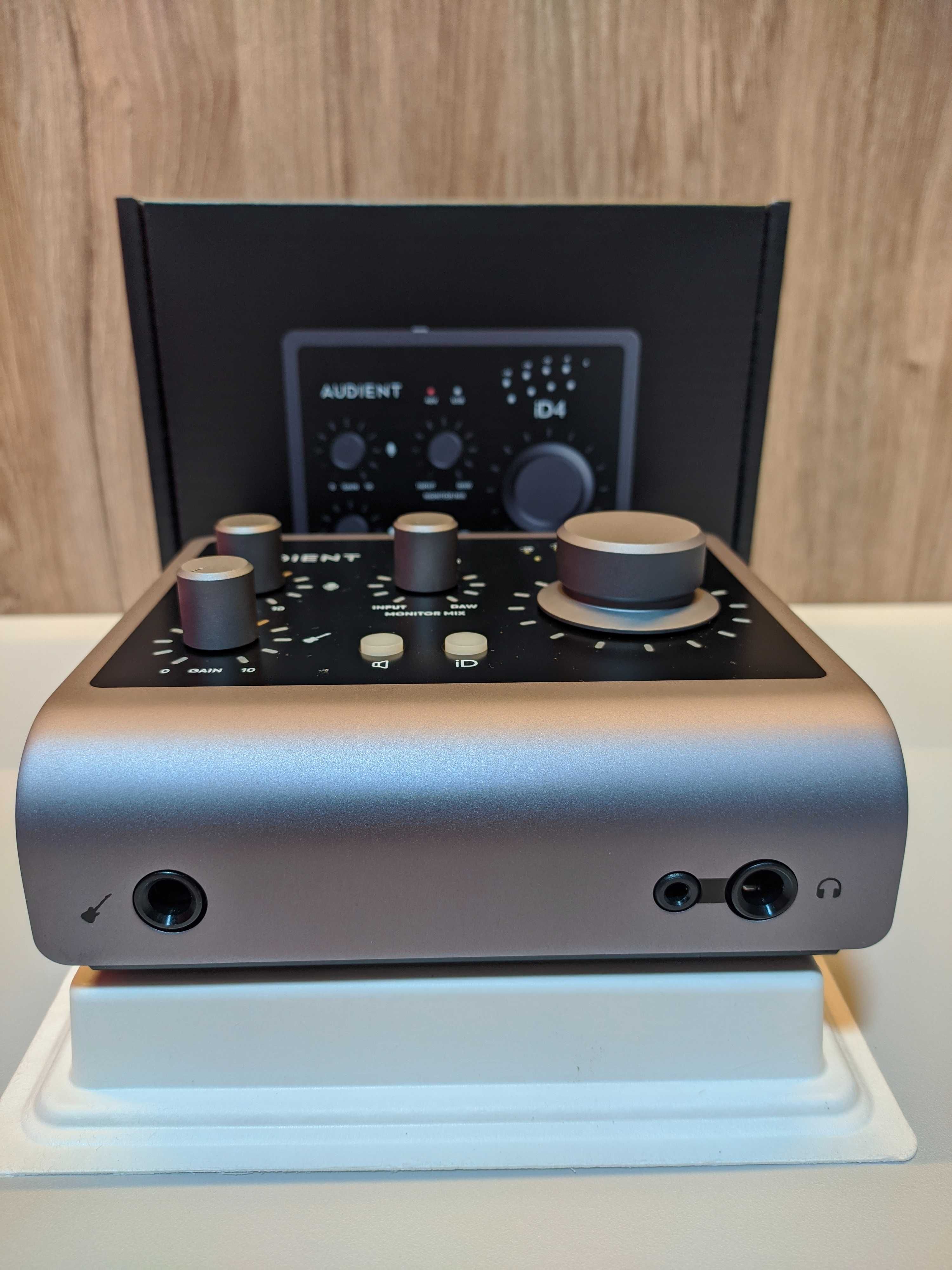 Audient iD4 / iD14 MKII