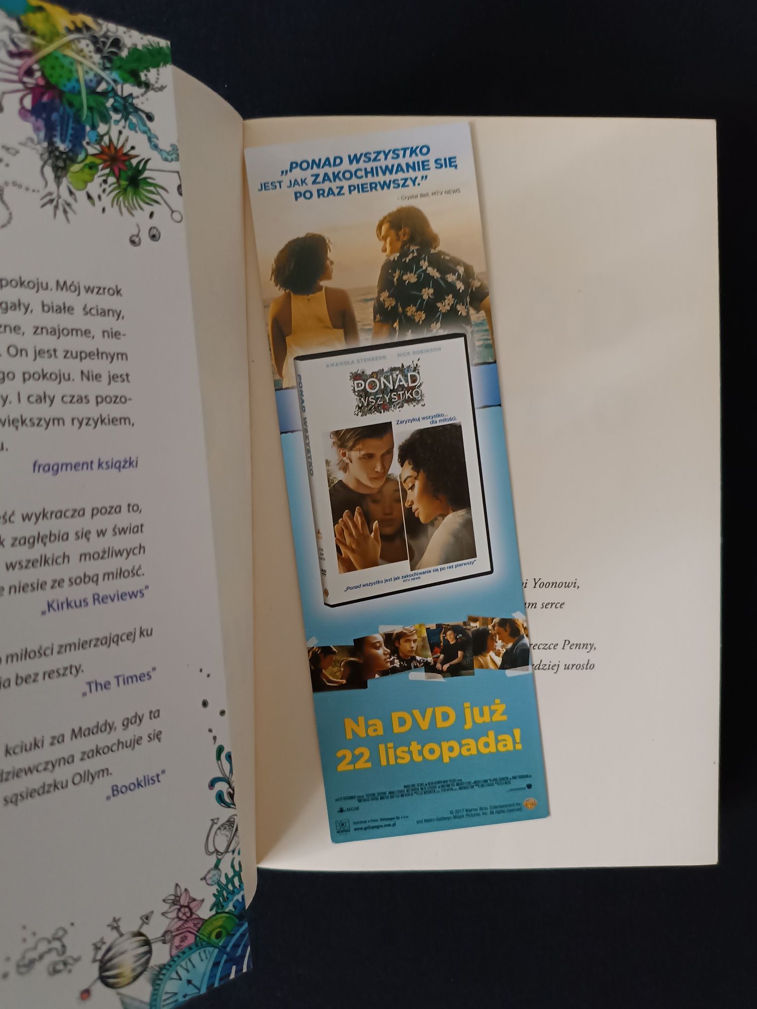 książka Ponad Wszystko Nicola Yoon i zakładka