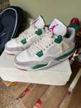 Jordan 4 “SB” green
