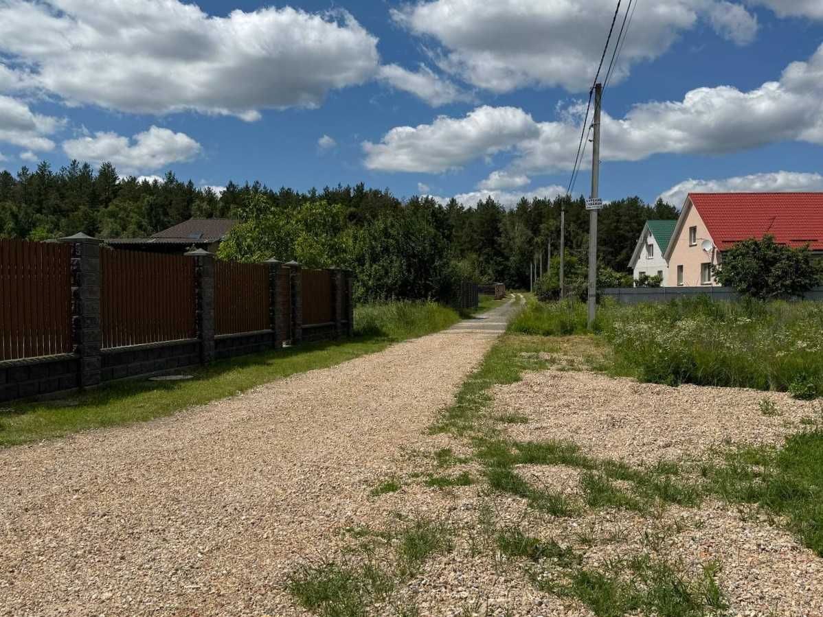 Продаж ділянки 25сот під забудову. Новий район.Поруч озеро, ліс.ID:113