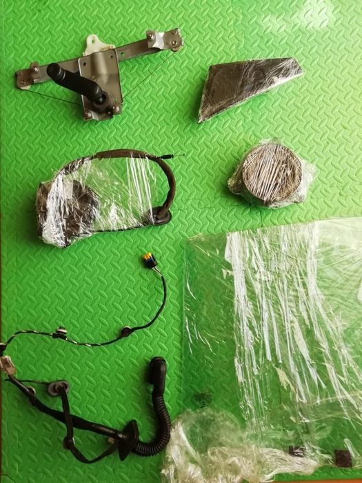 Renault Clio 4 głośniki szyba akcesoria