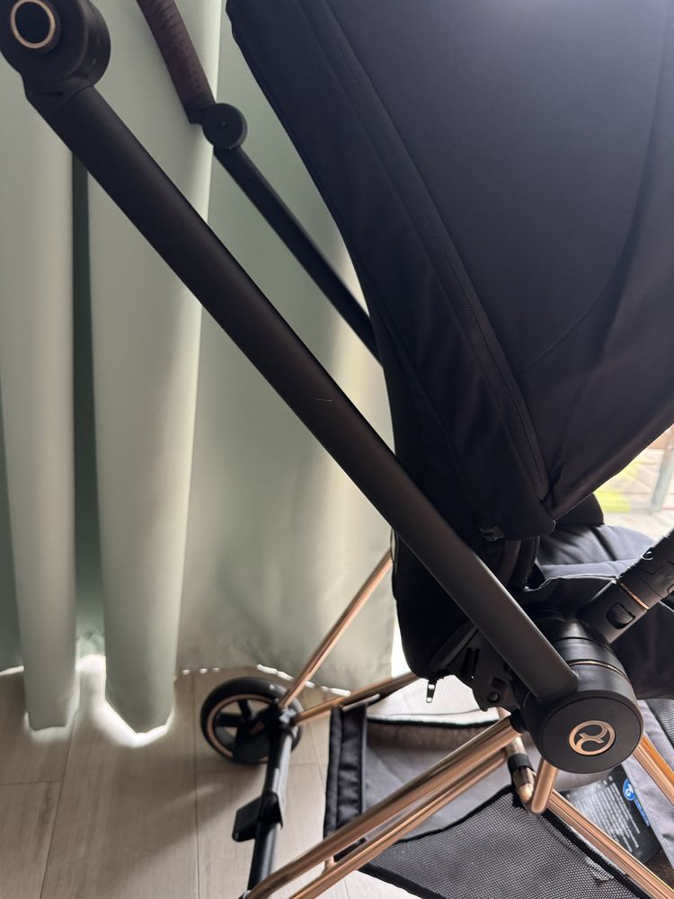 Wózek spacerowy Cybex Mios 3.0 czarny