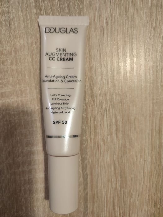 Krem CC Spf50 Douglas