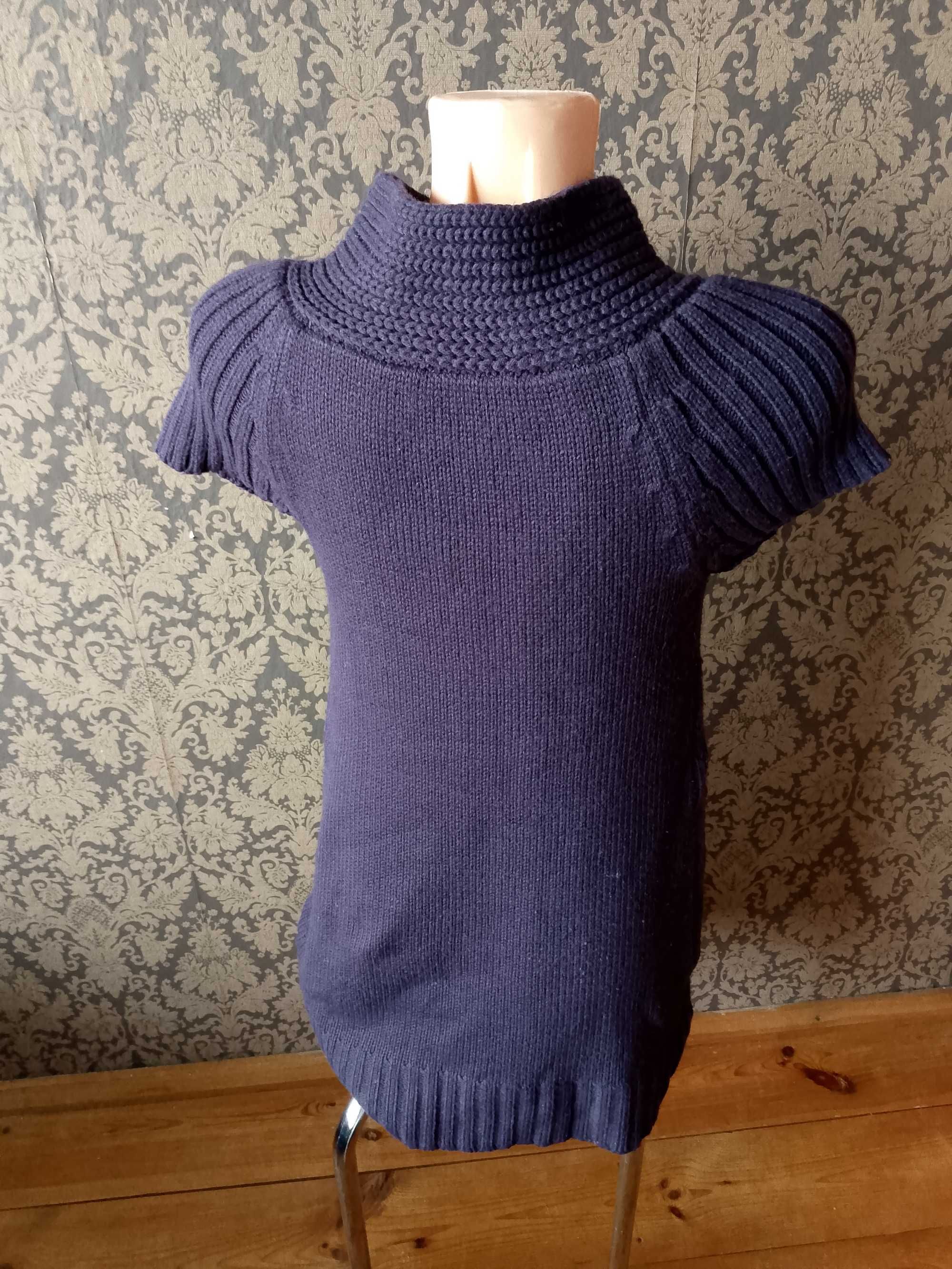 Fioletowy sweter damski