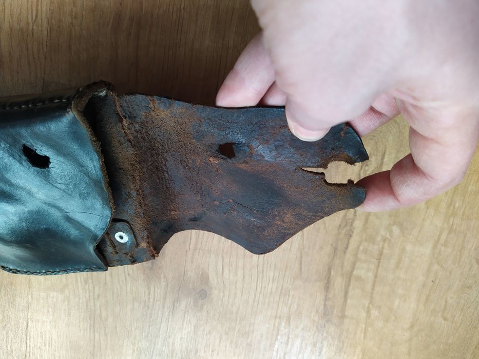 Kabura skórzana do pistoletu , rewolweru